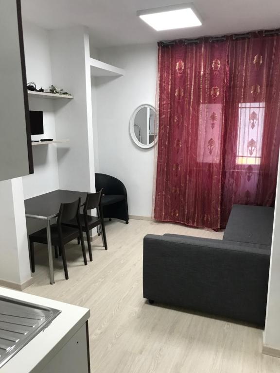 Mono Bordeaux room 1